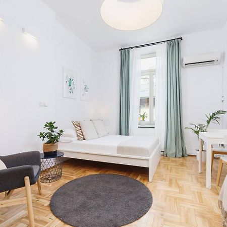 克拉科夫Private Parking - Old Town - Sw Krzyza 16 Street公寓 外观 照片